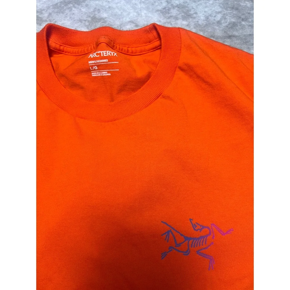 Arc'teryx T-Shirt Mens Large Orange Graphic Logo Short Sleeve Cotton Tee